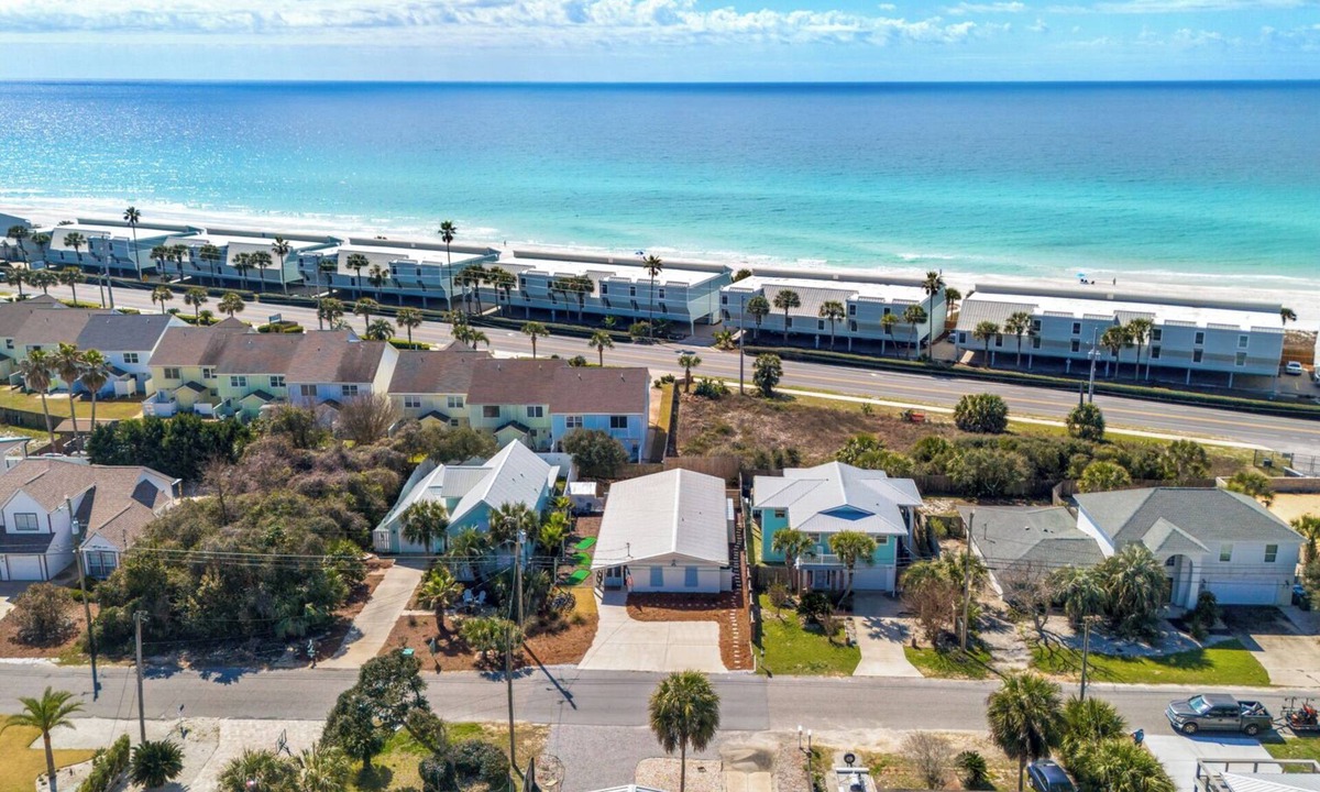 Inlet Beach Heights House | Seashellin' - Short walk to beach