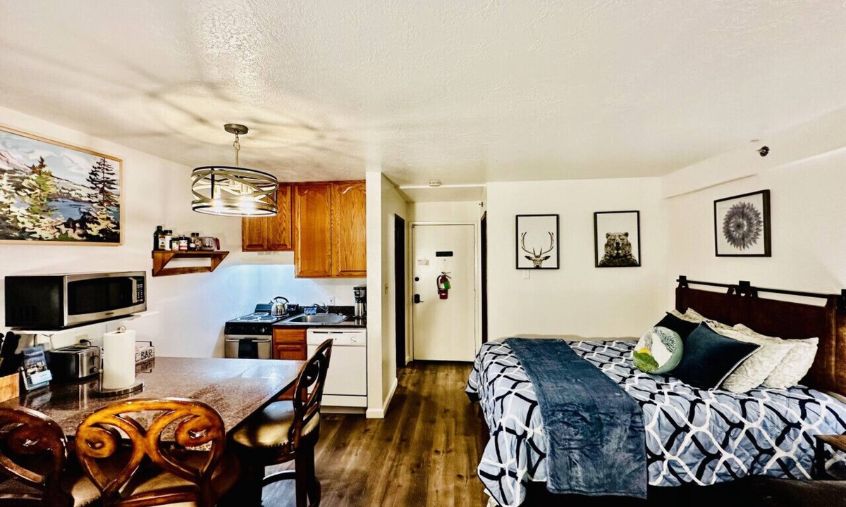 Yosemite West Condo | Sierra Pines Condo - Inside Yosemite - Sleeps 4