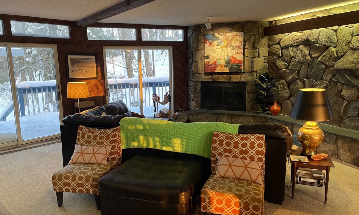 Killington House | Ski-On Ski-Off at Pico Mtn Premier Slopeside House Rental. Dog Friendly!