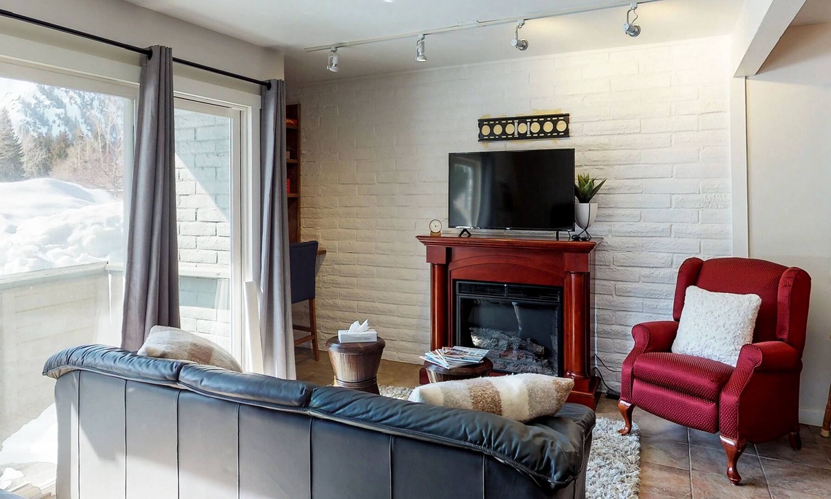 Ketchum Apartment | Skiers' bungalow walking distance to Bald Mountain lifts & downtown!