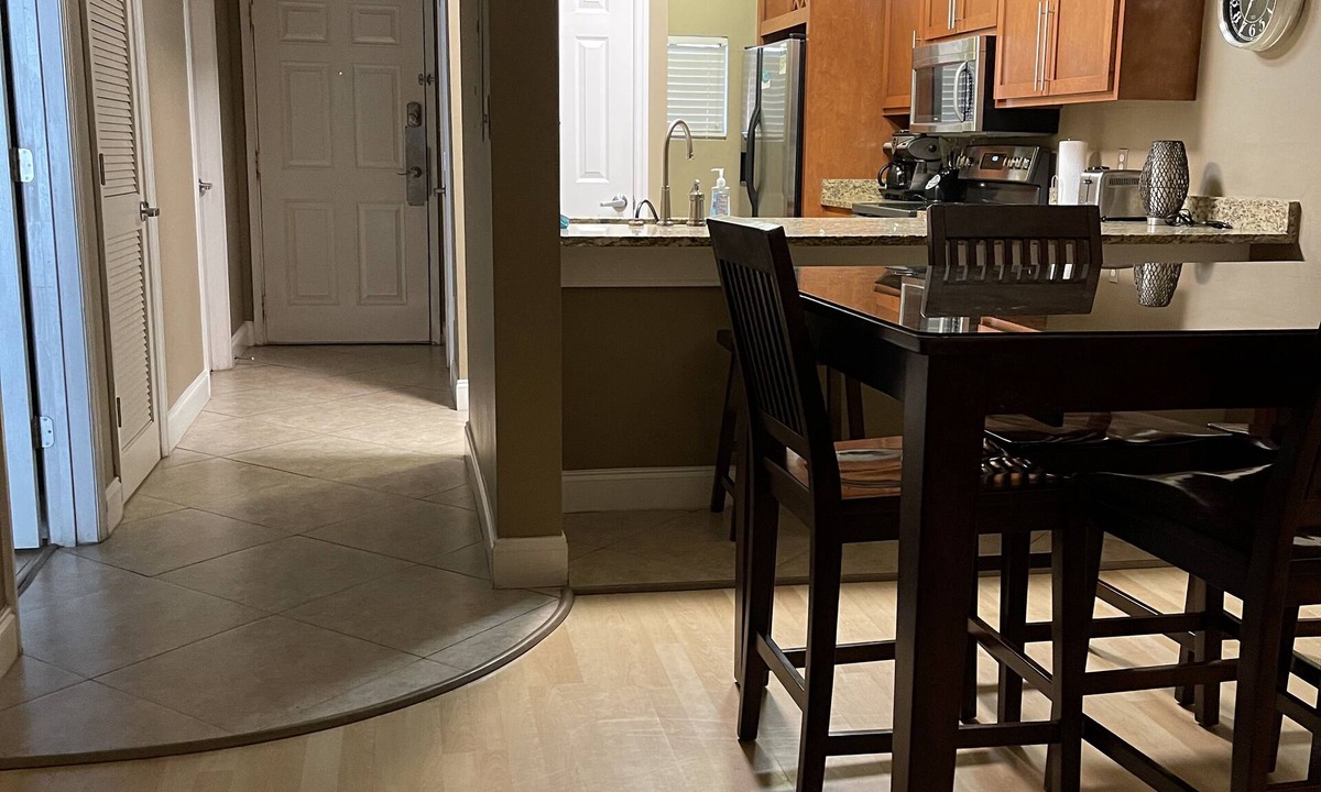 Panama City Beach Villa | SNOWBIRD WINTER AVAILABILITY. 1 BEDROOM 2 BATH GOLF VILLA. HEATED POOLS