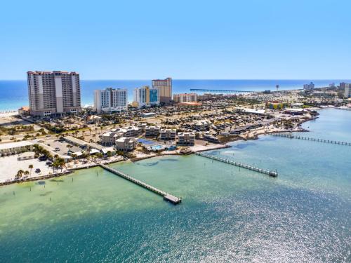 Pensacola Beach Resort | Soundside Holiday Beach Resort