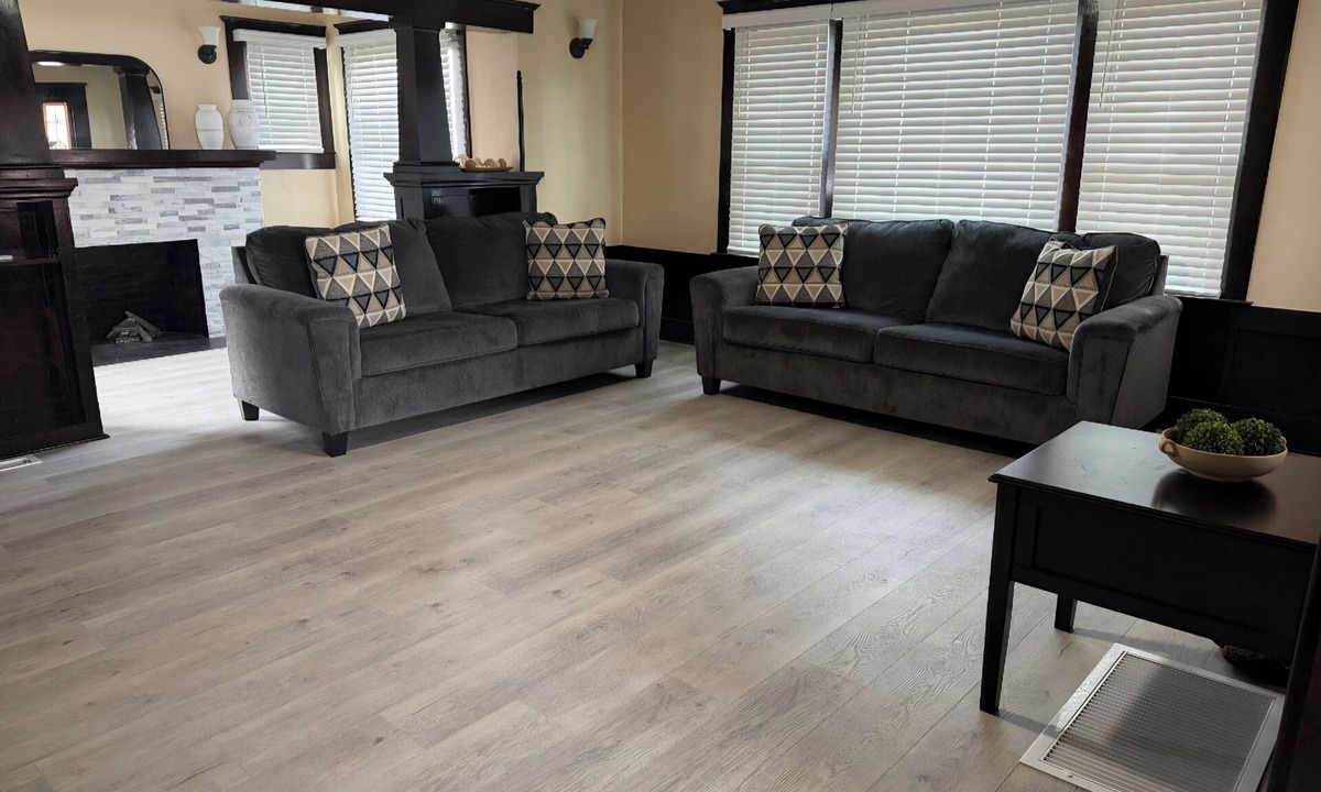 Roosevelt Apartment | Spacious 2 BR/2 BA downstairs apartment- Perfect for Families or Groups.
