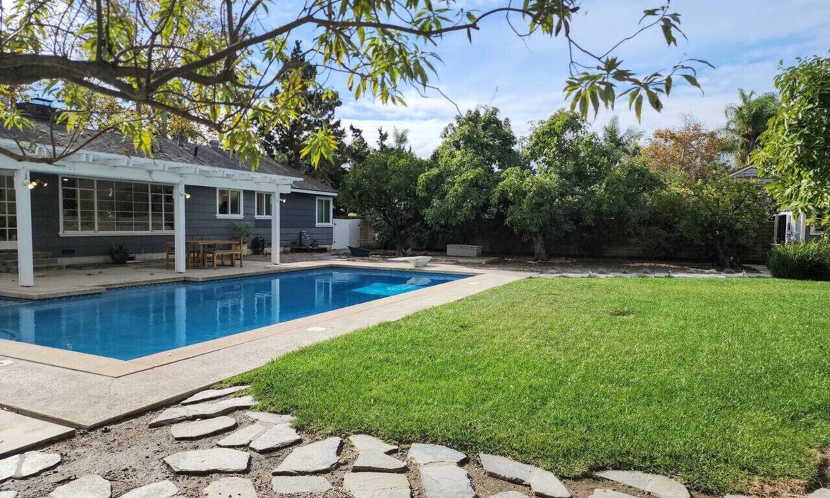 North Tustin House | Spacious Getaway for Disney Trip/Family Reunion