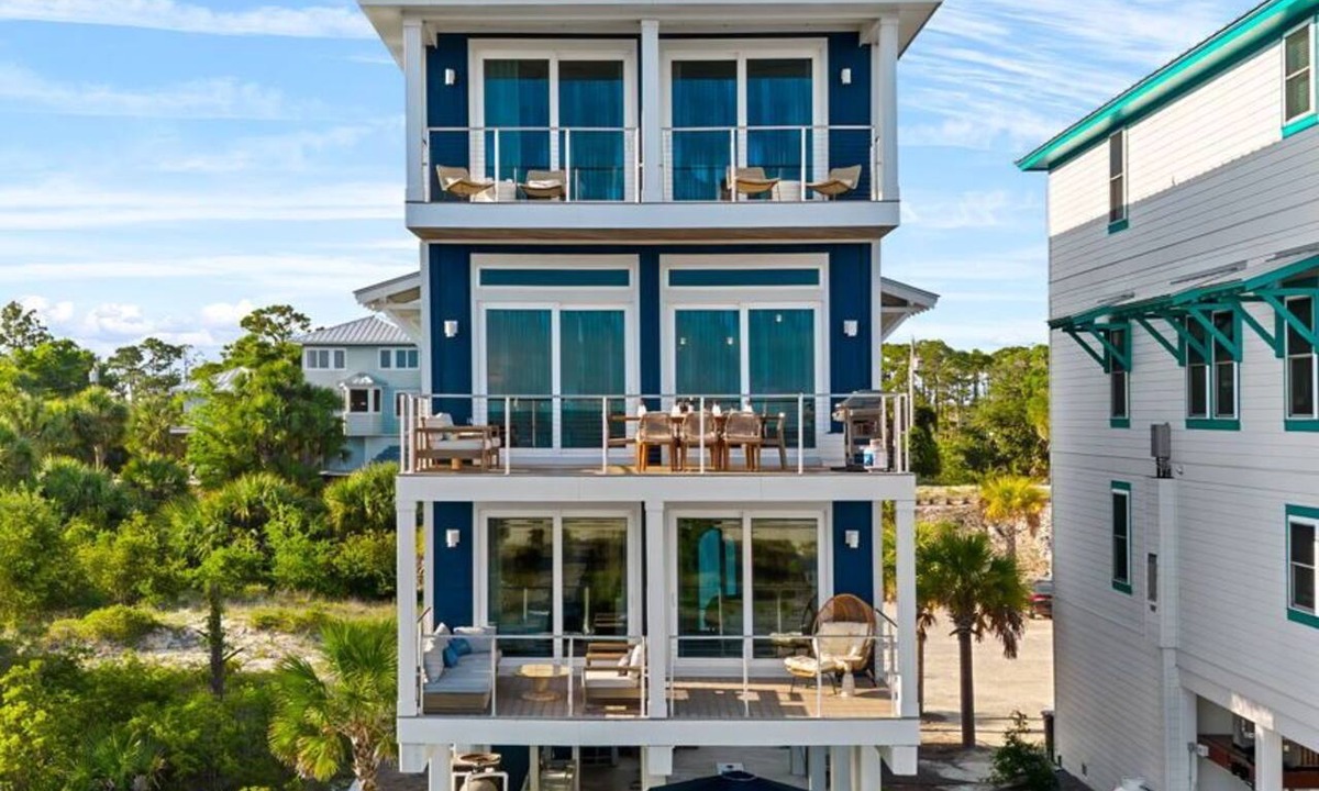Indian Pass House | Stunning oceanfront luxury retreat - Gather in style - Sleeps 24