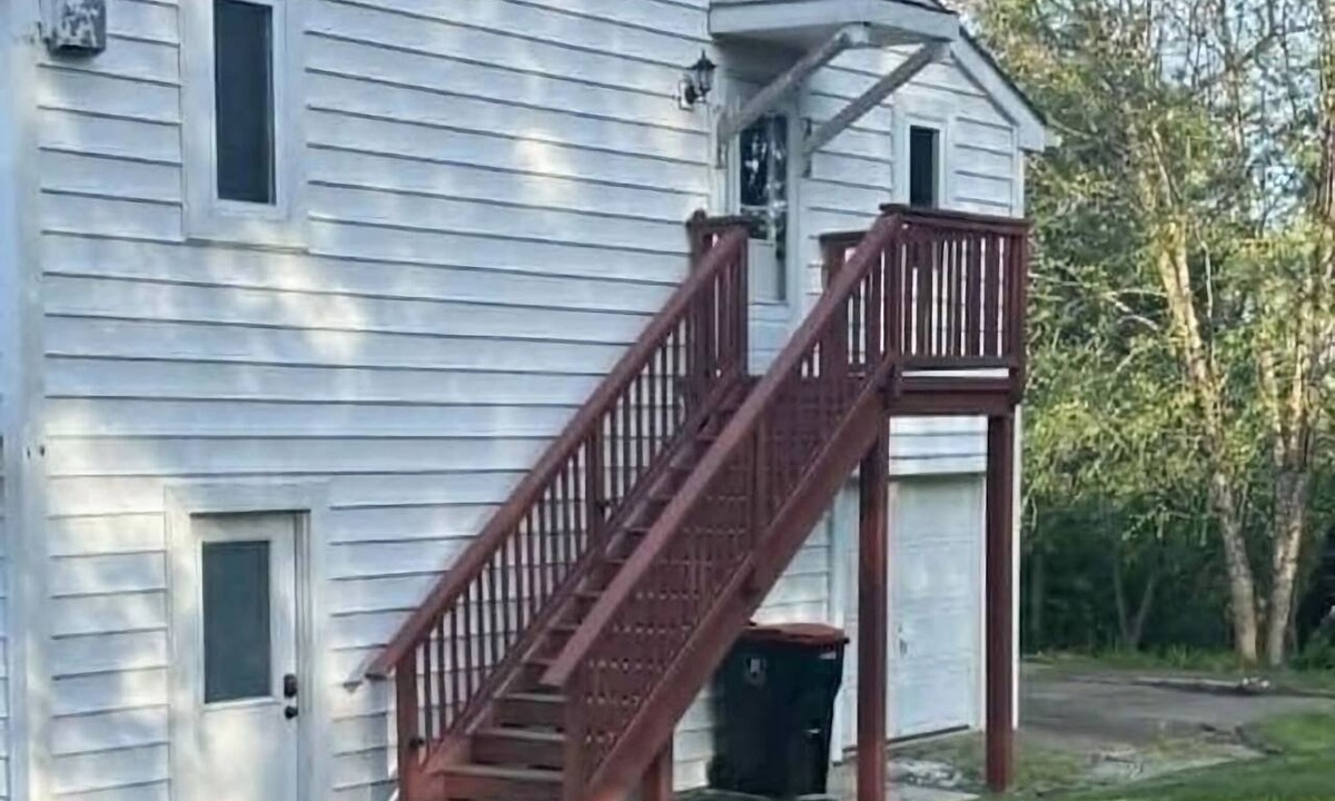 Coraopolis Apartment | The Eagle's Nest: 1 BDR PLUS studio bed nestled outside the city of Pittsburgh
