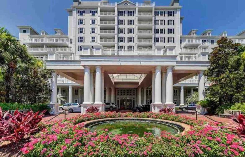 Baytowne Wharf Resort | The Grand Sandestin Golf & Beach Resort Studio sleeps four shuttle to private beach