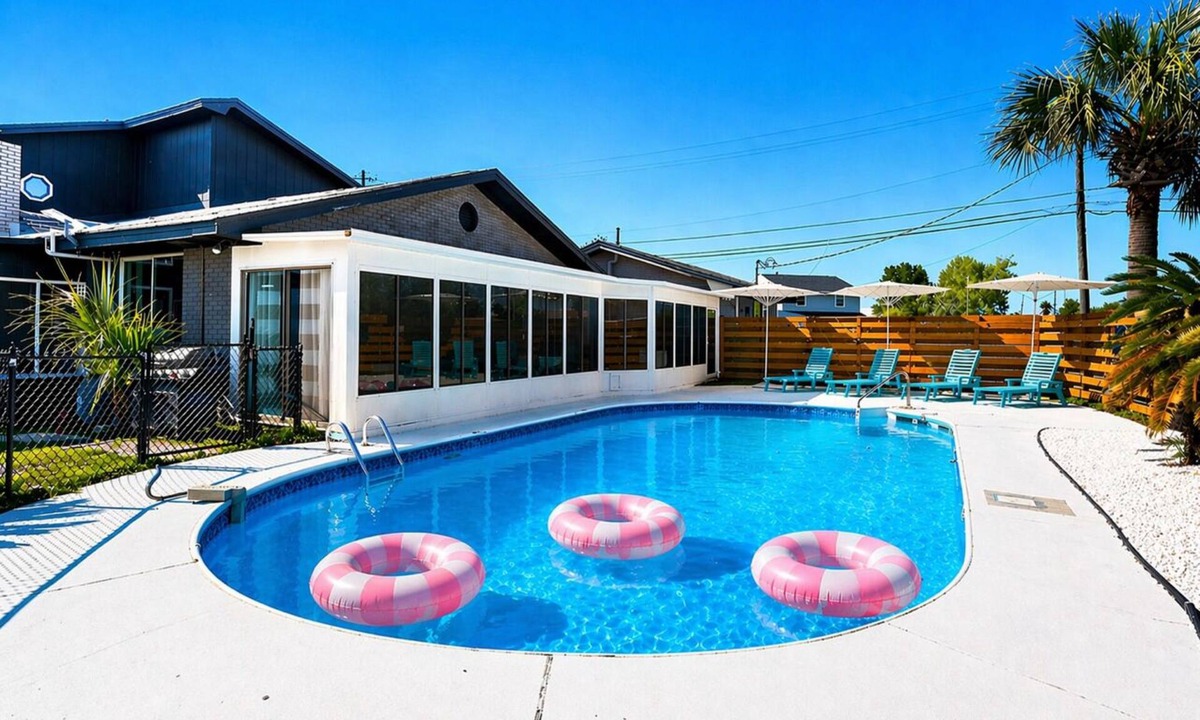 Panama City House | The Jessie I Private Pool, Hot Tub & Game Room Sleeps 16+