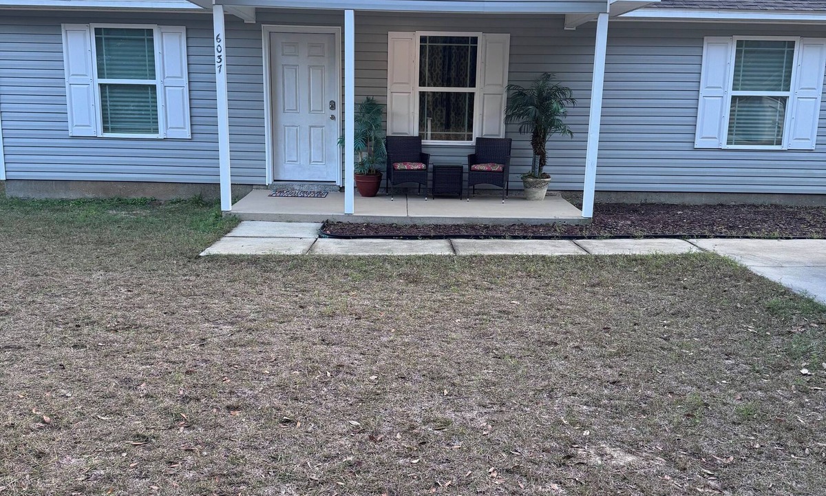 Milton House | This adorable 3 bedroom, 2 bath home is located in the heart of Milton, Florida.