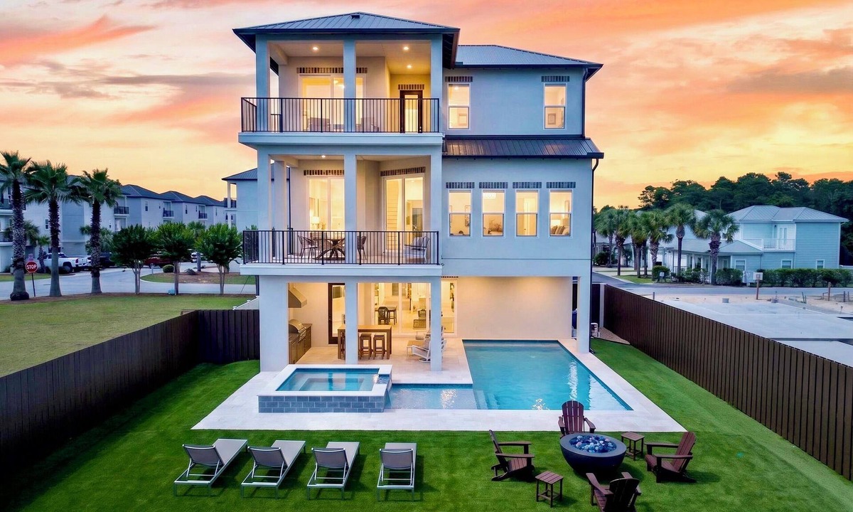 Miramar Beach House | Tony by the Sea: Private Beach, Heated Pool & Spa, Free Golf Cart, 5,700+ SqFt