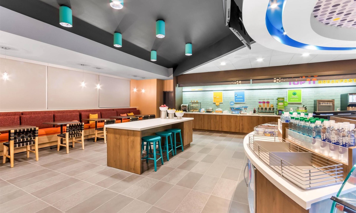 Northeast Pensacola Hotel | Tru By Hilton Pensacola I-10 North Davis Highway