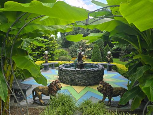Mount Airy House | vacation paradise