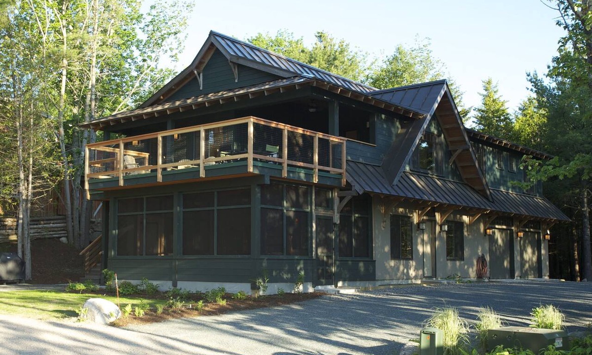 Southwest Harbor House | Weekly Discounts, EV Charger, large home in Southwest Harbor walk to town 5min