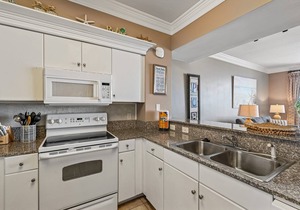 4th Flr 1 Bdrm+Bunks/2Bath. Upgraded! Sleeps 6