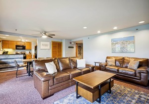 Beautiful decorated Condo, pool, hot tub, great Killington Views - Highridge B6 in Killington