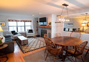 Modern & Updated Winterplace 3Br- Sleeps 12 condo