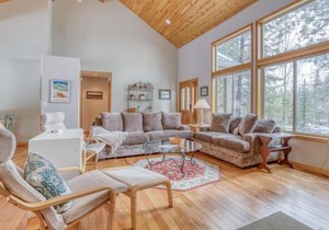 Oregon Loop 36 - Meredith Lodging in Sunriver