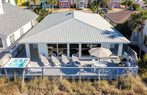 Lullwater Beach On Gulf Of Mexico House | Beautiful Hot Tub 1 Level Home Right on the Beach, right by Pier Park! Sleeps 12
