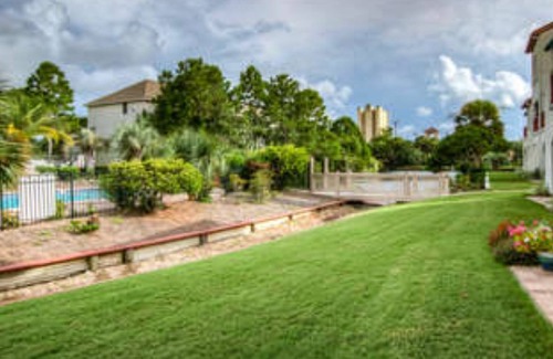 Gulf Lagoon Beach Condo | Inn at St. Thomas Square by ZIA VR