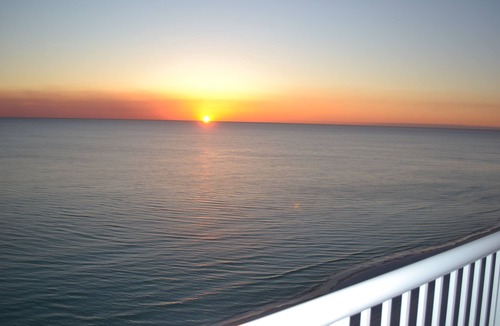 Long Beach Condo | 10% OFF on REMAINING 2026 WEEKS at MAJESTIC BEACH RESORT - Right on the Beach!