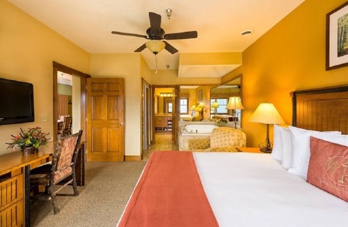 Gatlinburg Resort | 1BR/1BA Luxury Villa Westgate Smoky Mountain Resort & Water Park