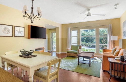 Sandestin Hotel | 2 Coastal 2BR Suites w/Balcony: Near Private Beach & Village of Baytowne Wharf