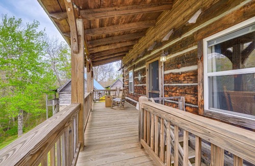 Vesta House | 2 Mi to Blue Ridge Pkwy! Mtn Escape w/Fireplace