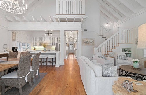 Watercolor House | 2 minute walk to the Beach. Private Heated Pool. New 2026 6 Seater Golf Cart.