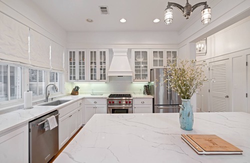 Watercolor House | 2 minute walk to the Beach. Private Heated Pool. New 2026 6 Seater Golf Cart.