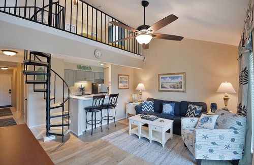 Biltmore Beach Condo | 2BR on the beach, beautiful pool, quiet low-rise