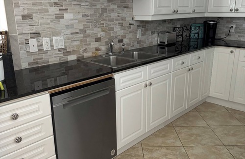 Navarre Beach Condo | 3 Bedroom/3 Bath with Panoramic Beachfront View!