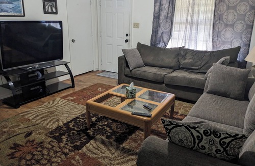 Brent House | 3-bedroom house centrally located in Pensacola