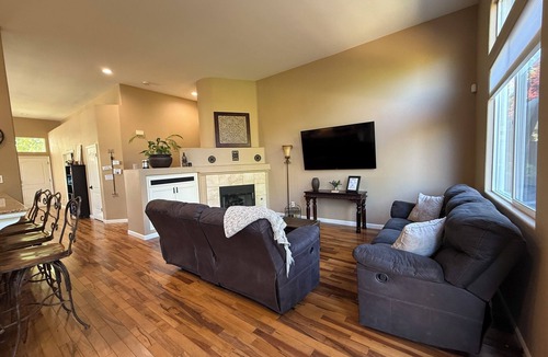 Gilroy House | 3-bedroom house in charming Gilroy neighborhood