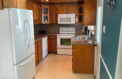 Rohrerstown House | 3-bedroom ranch in fantastic Lancaster
