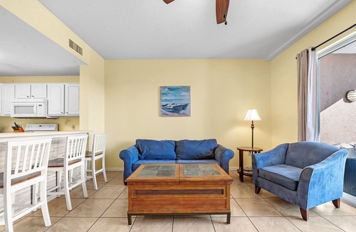 Fort Morgan Condo | 3 min walk to beach. Beautiful 1-bed/2 bath condo in Gulf Shores with pool & gym