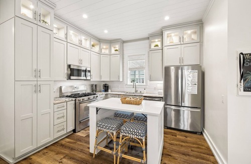 White's Gulfview House | 30A Seacrest Beach Access | Private Pool/Golf Cart/Bikes & Steps to Beach | iDream Vacation