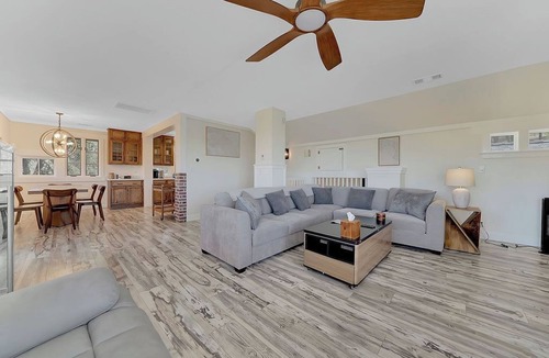 Sutter Creek House | 35 acres with a Charming 2-bedroom house in Sutter Creek with WiFi and AC