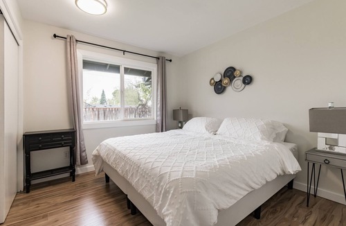 Far Southwest House | 4 BR/3BA House in one level at beautiful neighborhood