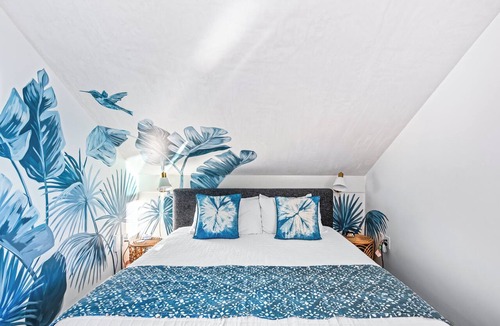 Rosemary Beach Hotel | 403 Rosemary Beach Inn - Includes Beach Chairs & Complimentary Breakfast + Access to 4 Pools