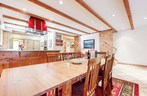 Mammoth Lakes Condo | 5-Star Luxury Home. Across from The Village. Gas Grill, Game Room, Wash/Dryer