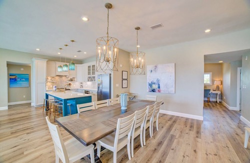 Villa Primera House | 6 BR Gulf Front Home | Private Pool | Event Friendly | Pet Friendly | Slps 22