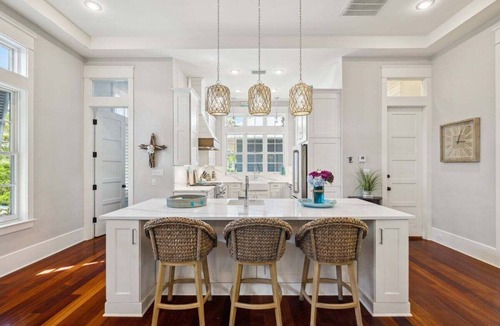 Watercolor House | 6-Seater LSV/golf cart, Bikes, & Carriage House! NEXT TO Camp WC, Pet Friendly!