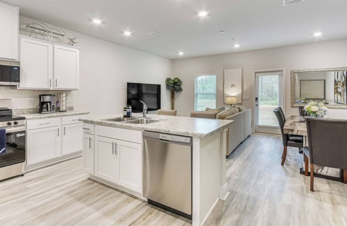 Florida Panhandle House | 8 Mi to Dtwn Pensacola: Modern Escape w/Patio!