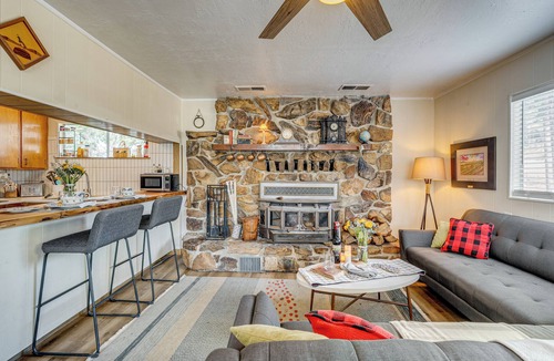 Glencoe Cabin | A-Frame Cabin w/EV Charger, Arcade & Vinyl Lounge