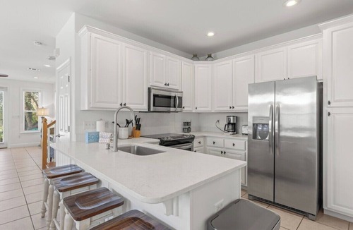 Seagrove Beach Cottage | “A Little Salt Therapy” in Cassine Village - Seagrove Beach - 3 BR/3 BA - 2 Pools!