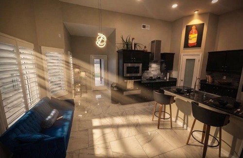 Northeast El Paso House | Abstract Oasis Loft