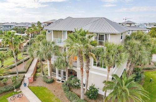 Seacrest Beach House | After Dune Escape 30A btwn Alys & Rosemary-Pool/Beach-Fully Renovated-EV🔌