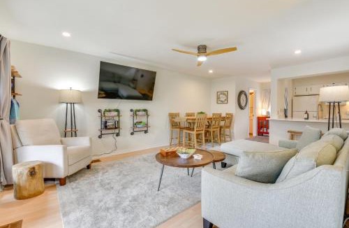 Cassine Village House | 'Almond Grove Cottage' w/Patio: Walk to Beach!