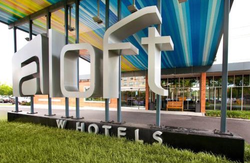 Primos Secane Hotel | Aloft by Marriott Philadelphia Airport