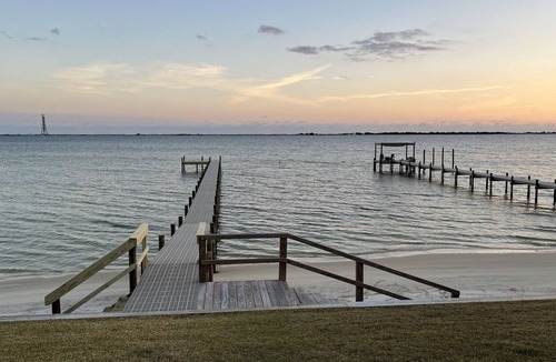 Mary Esther House | Amazing Navarre Getaway w/ Incredible Views, Amenities! Oct Deals! 20% off wkly!